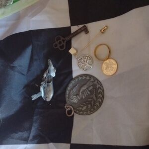 Monet tie pin/antique Key/GP Ring/tree of life pendant/'15 coin/mlo '91 duck etc